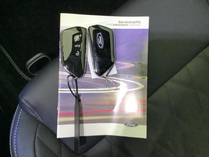 Ford Capri 77 Premium Extended Range 5d