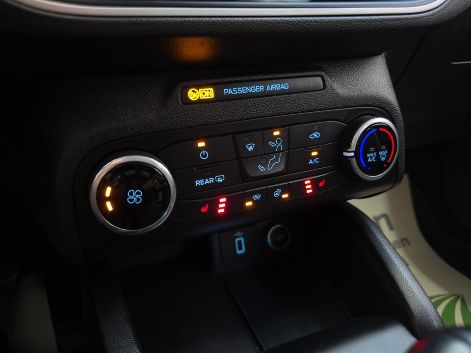 Ford Focus 1,0 EcoBoost Trend Edition 5d