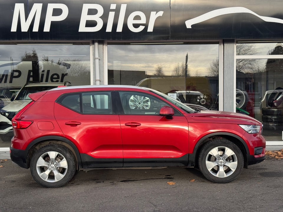 Volvo XC40 2,0 D4 190 Momentum aut. AWD 5d