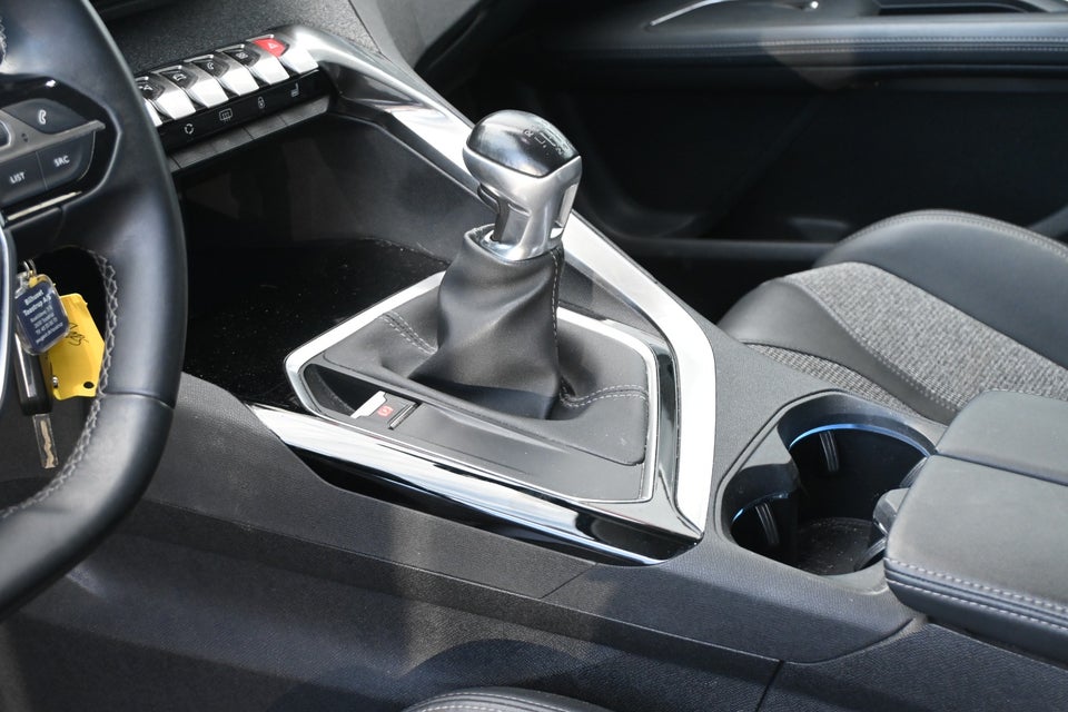 Peugeot 3008 1,2 PureTech 130 Allure 5d