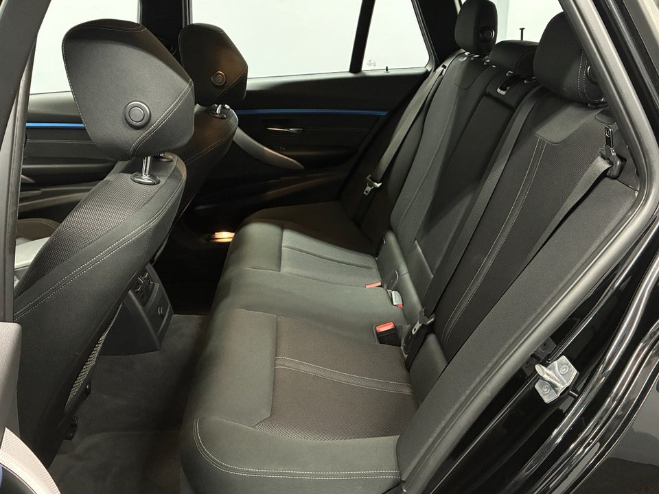 BMW 320d 2,0 Touring M-Sport aut. 5d