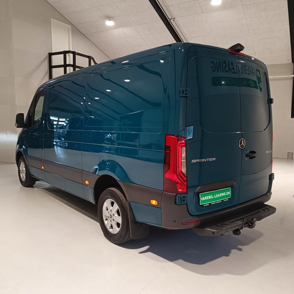 Mercedes Sprinter 319 3,0 CDi A2 Kassevogn aut. RWD