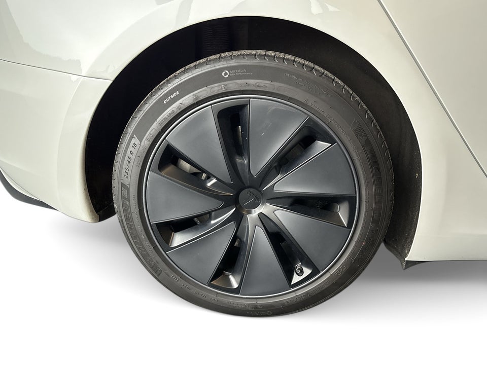 Tesla Model 3 RWD 4d