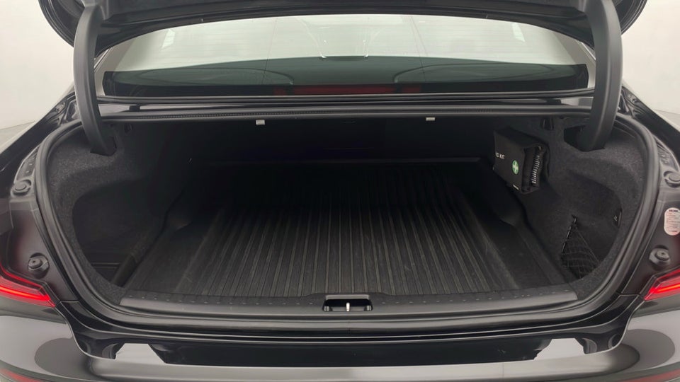 Volvo S60 2,0 T8 ReCharge R-Design aut. AWD 4d