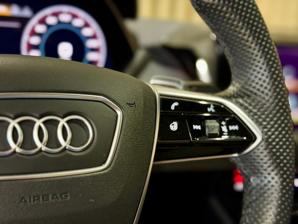 Audi e-tron GT quattro 4d