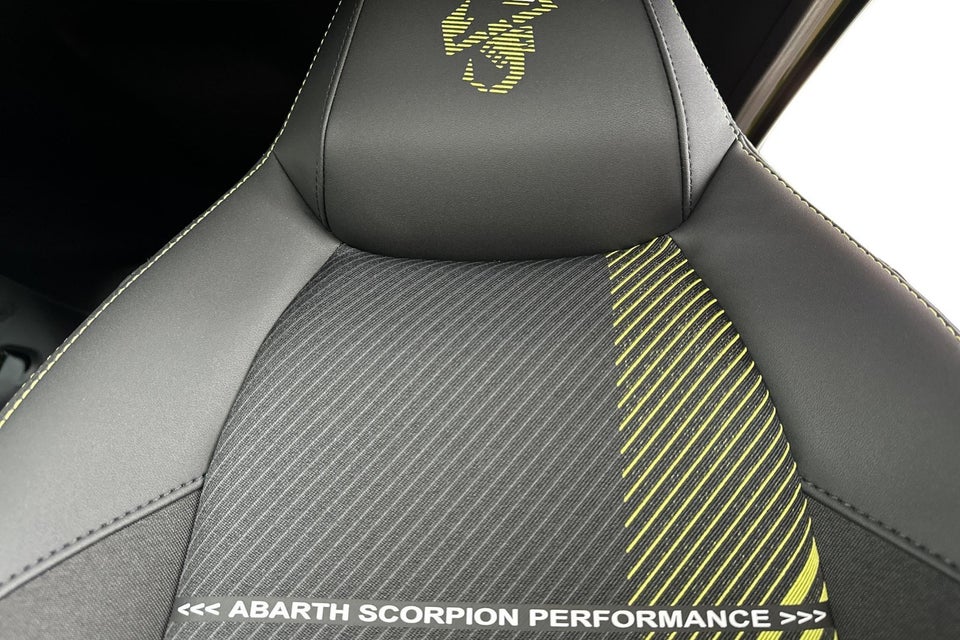 Abarth 600e Turismo 5d