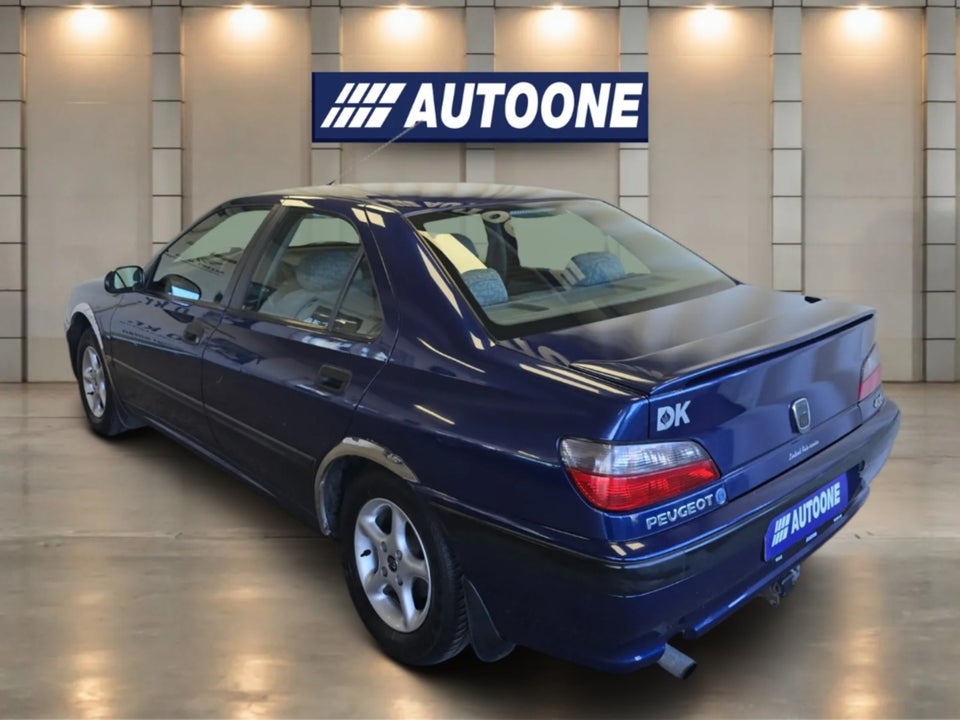 Peugeot 406 1,8 SL 4d