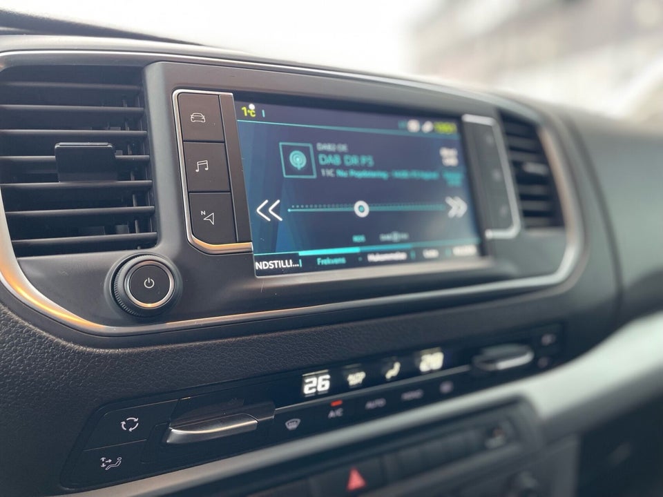 Peugeot e-Expert 75 L2 Ultimate Van