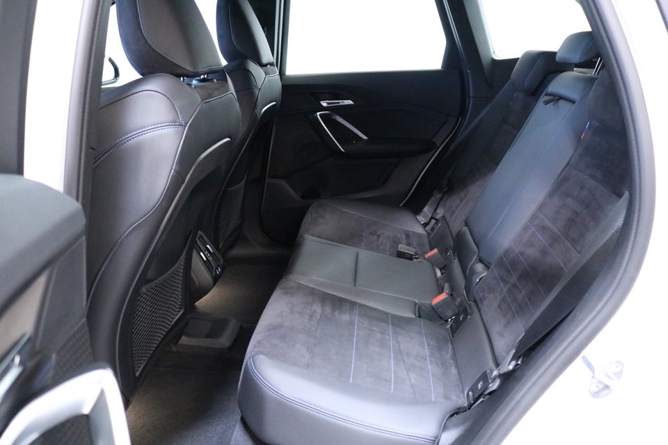 BMW iX1 eDrive20 M-Sport 5d