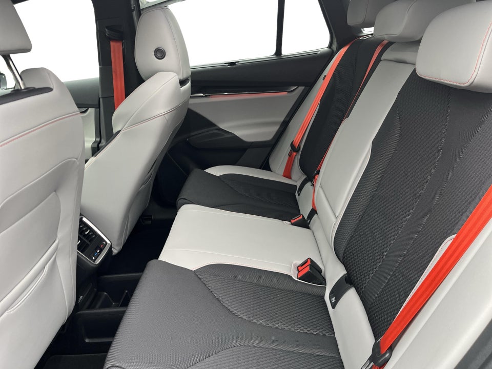 Skoda Elroq 85 iV Lodge 5d