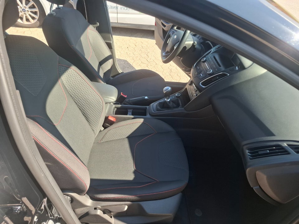 Ford Focus 1,0 SCTi 125 ST-Line 5d