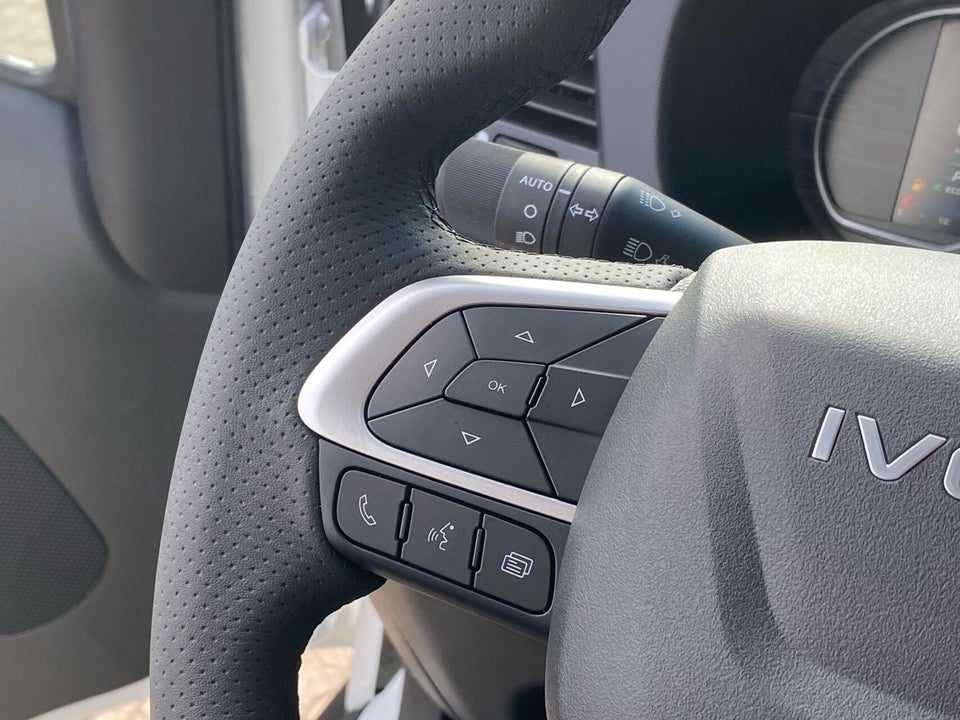 Iveco Daily 3,0 35S18 4100mm Alukasse m/lift AG8