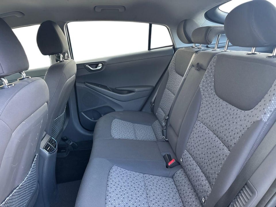 Hyundai Ioniq 1,6 PHEV Premium DCT 5d
