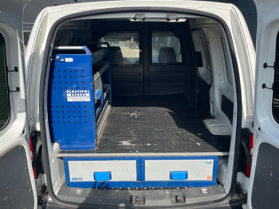 VW Caddy 1,6 TDi 102 BMT Van 4d