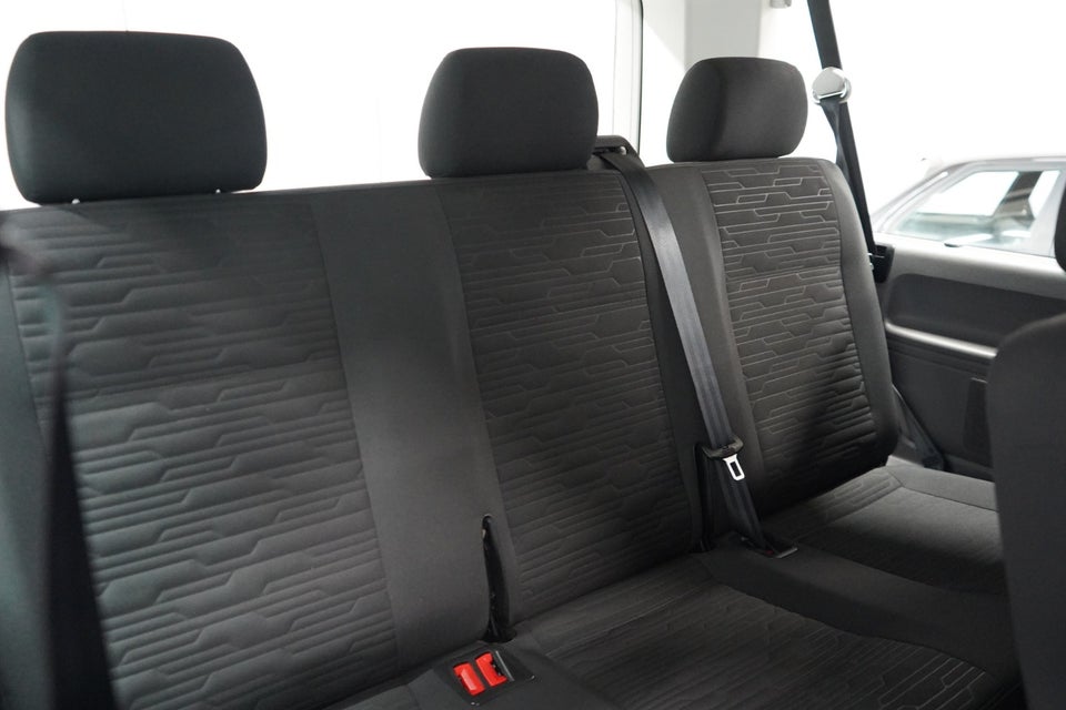 VW Caravelle 2,0 TDi 110 Comfortline kort
