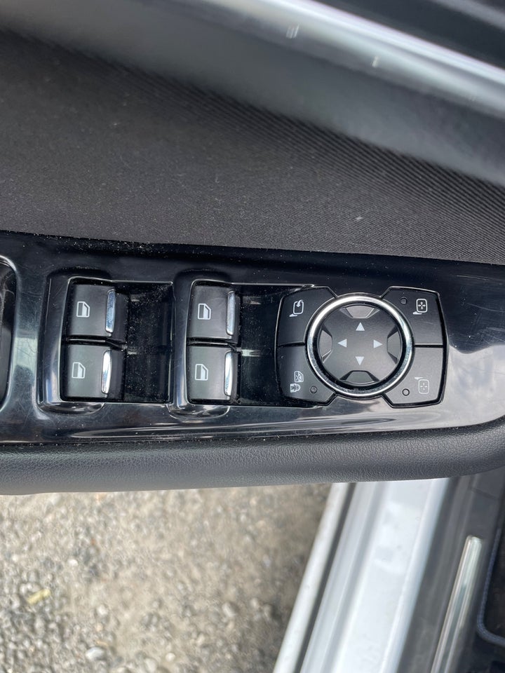 Ford S-MAX 2,0 TDCi 180 Titanium aut. 5d