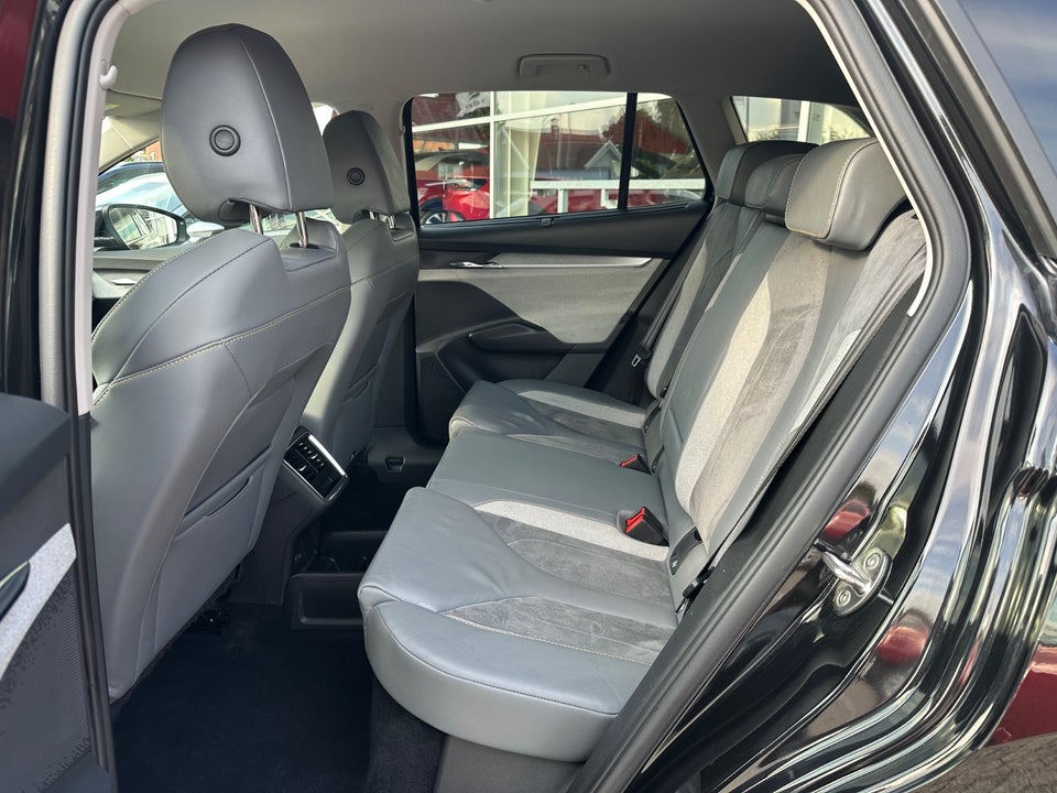 Skoda Enyaq 80x iV Lounge 5d