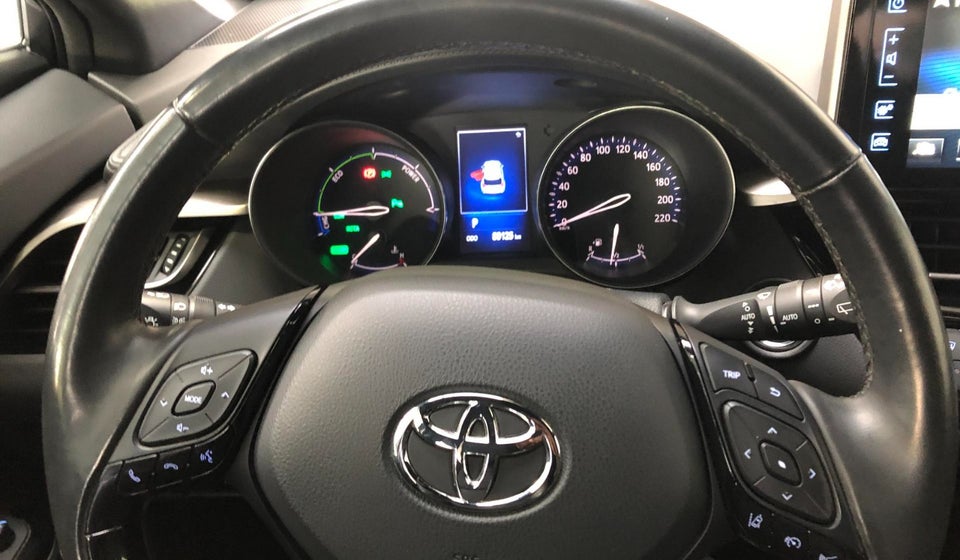 Toyota C-HR 1,8 Hybrid C-LUB Selected CVT 5d