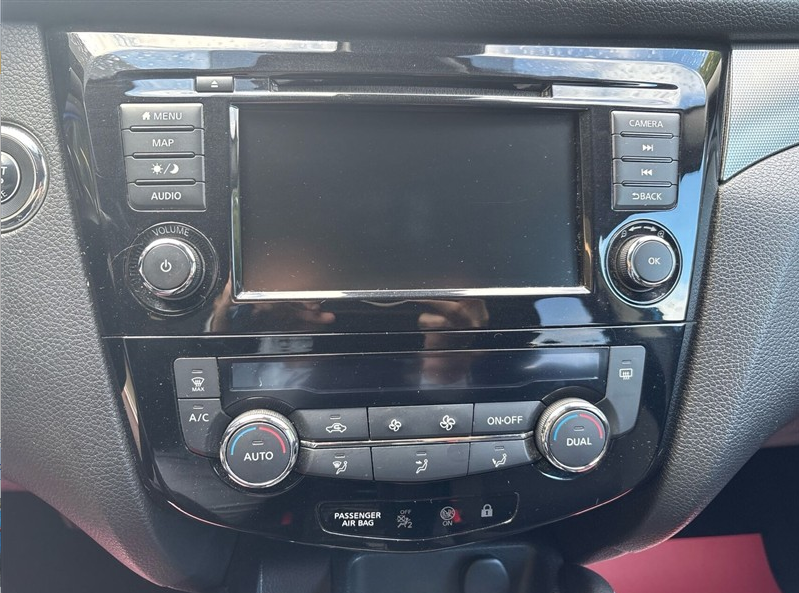 Nissan Qashqai 1,3 Dig-T 160 N-Connecta DCT 5d