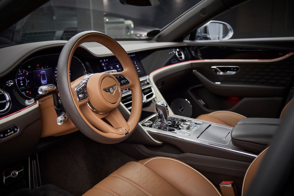 Bentley Flying Spur 4,0 V8 Hybrid Mulliner aut. 4d