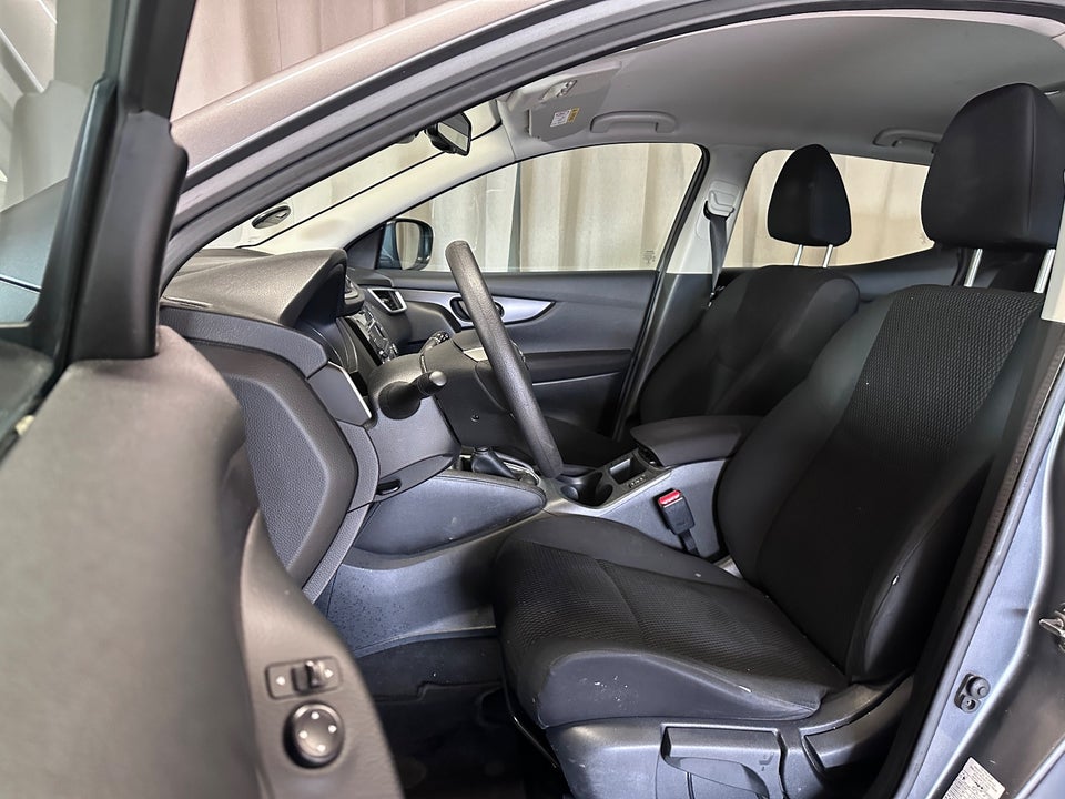 Nissan Qashqai 1,2 Dig-T 115 Acenta 5d