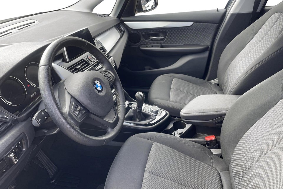 BMW 216i 1,5 Gran Tourer Connected 7prs 5d