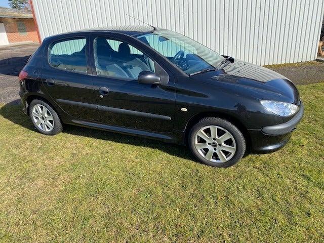 Peugeot 206 1,4 XR 5d