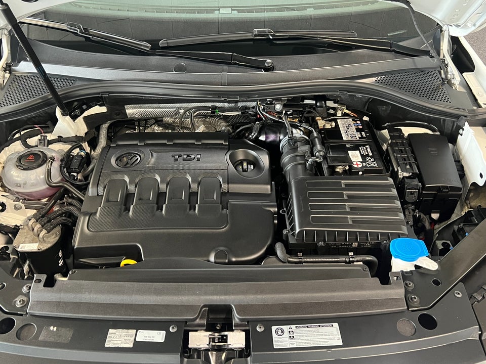 VW Tiguan 2,0 TDi 190 R-line DSG 4Motion 5d