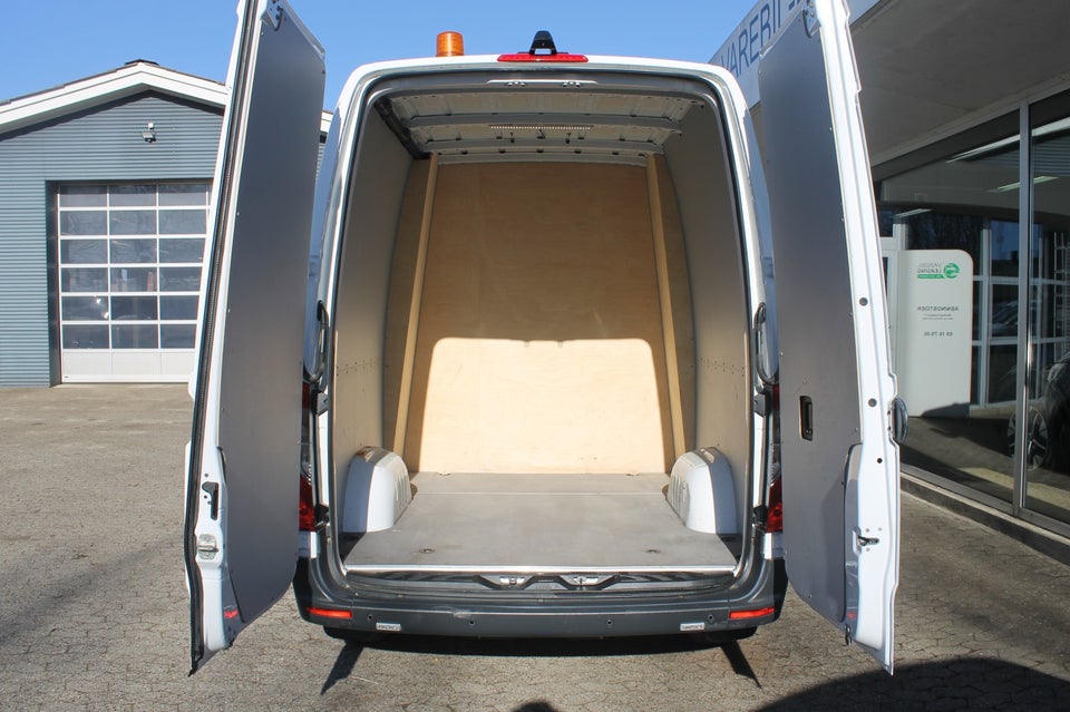 Mercedes Sprinter 316 2,2 CDi A2 Kassevogn aut. RWD