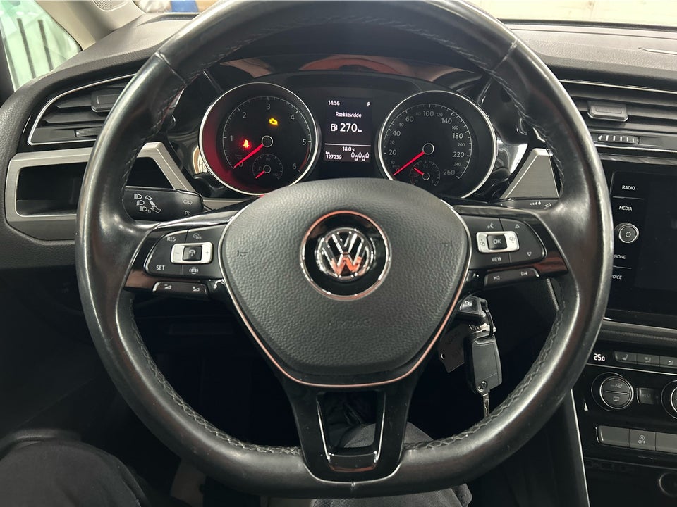 VW Touran 1,6 TDi 115 Comfortline DSG 7prs 5d