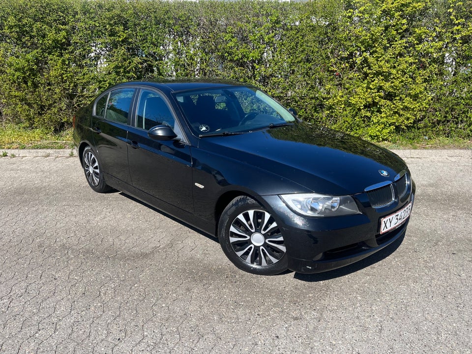 BMW 320d 2,0  4d