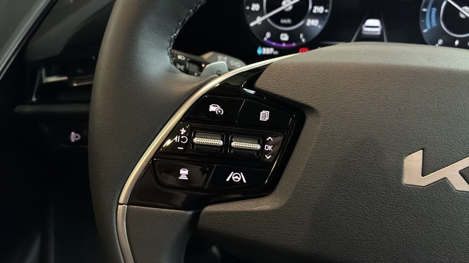 Kia Niro 64 EV Access 5d