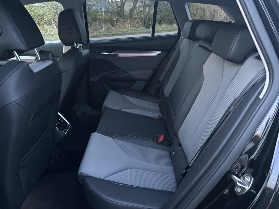 Skoda Enyaq 80 iV Loft 5d