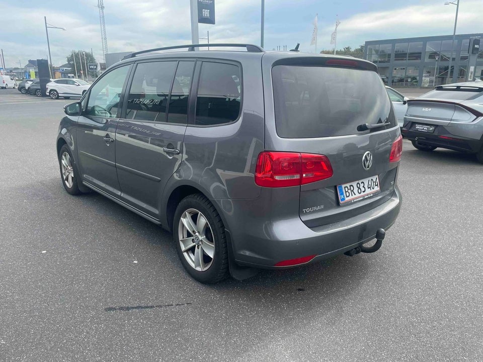 VW Touran 1,6 TDi 105 Comfortline DSG 7prs 5d