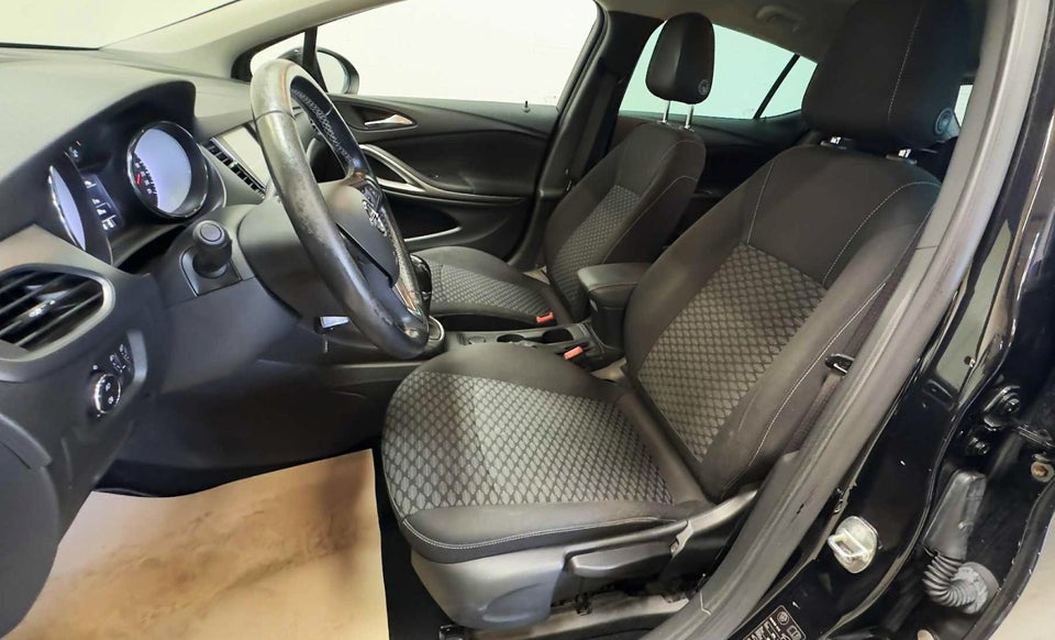 Opel Astra 1,0 T 105 Enjoy 5d