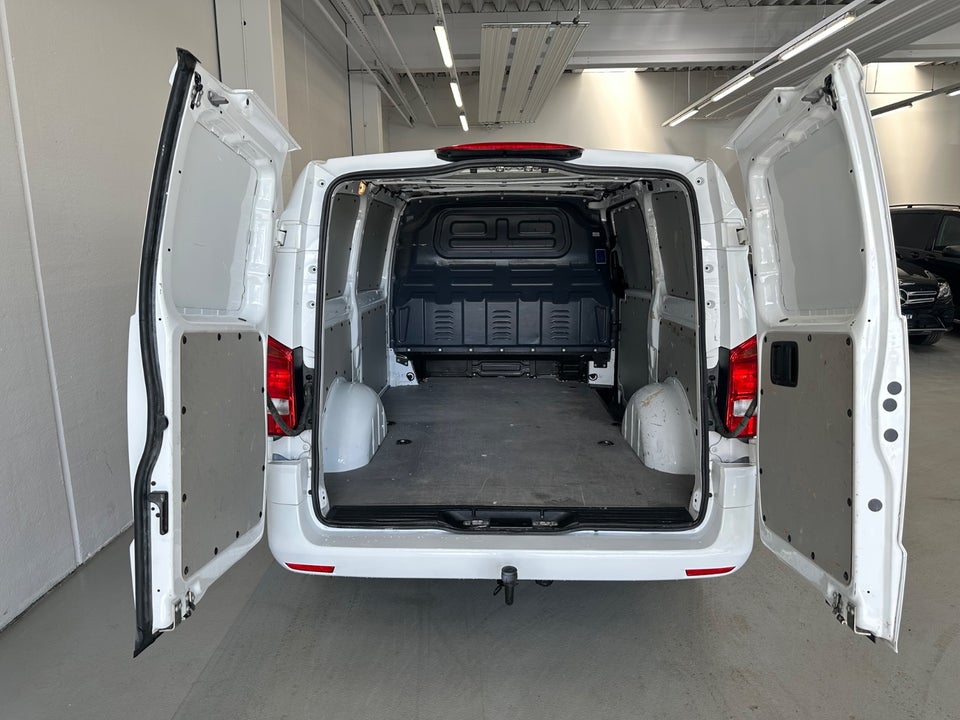 Mercedes Vito 114 2,0 CDi Kassevogn aut. L RWD