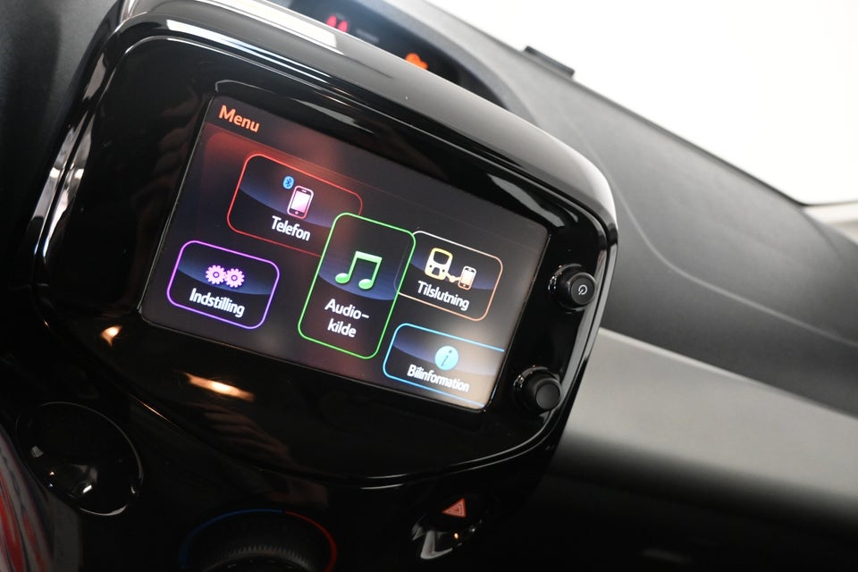 Peugeot 108 1,0 e-VTi 69 Allure 5d