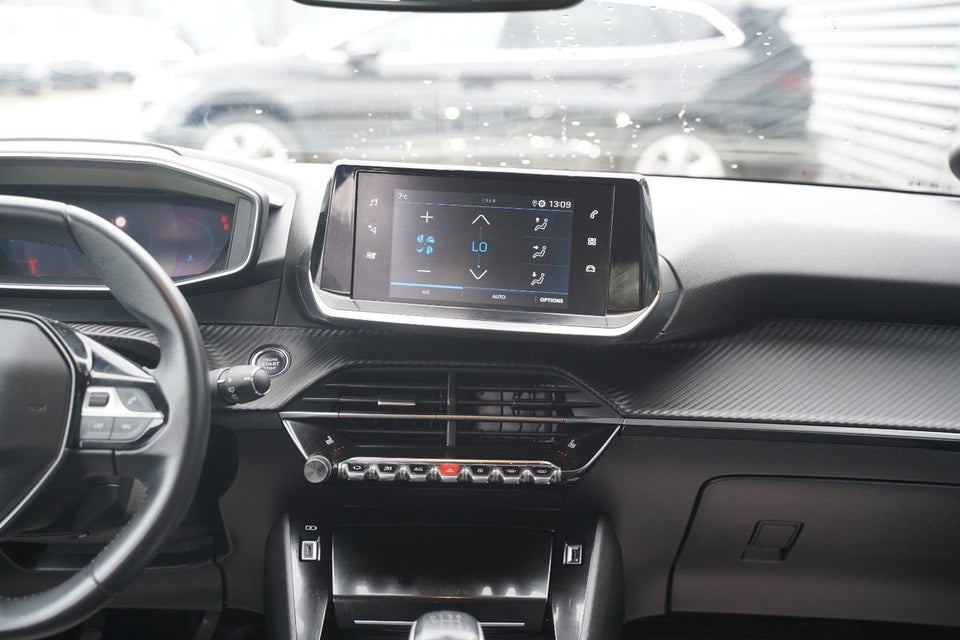 Peugeot 208 1,2 PureTech 100 Allure 5d
