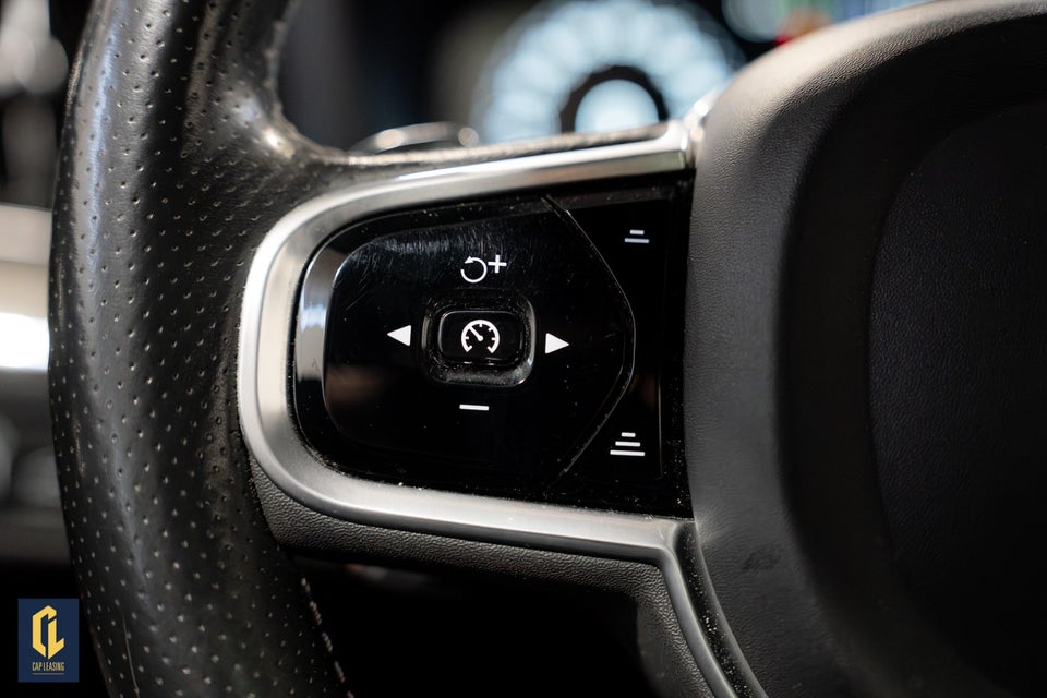 Volvo XC60 2,0 T8 407 Inscription aut. AWD 5d