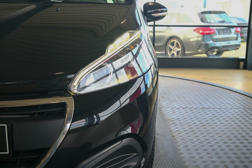 Peugeot 208 1,2 VTi 82 Active 5d