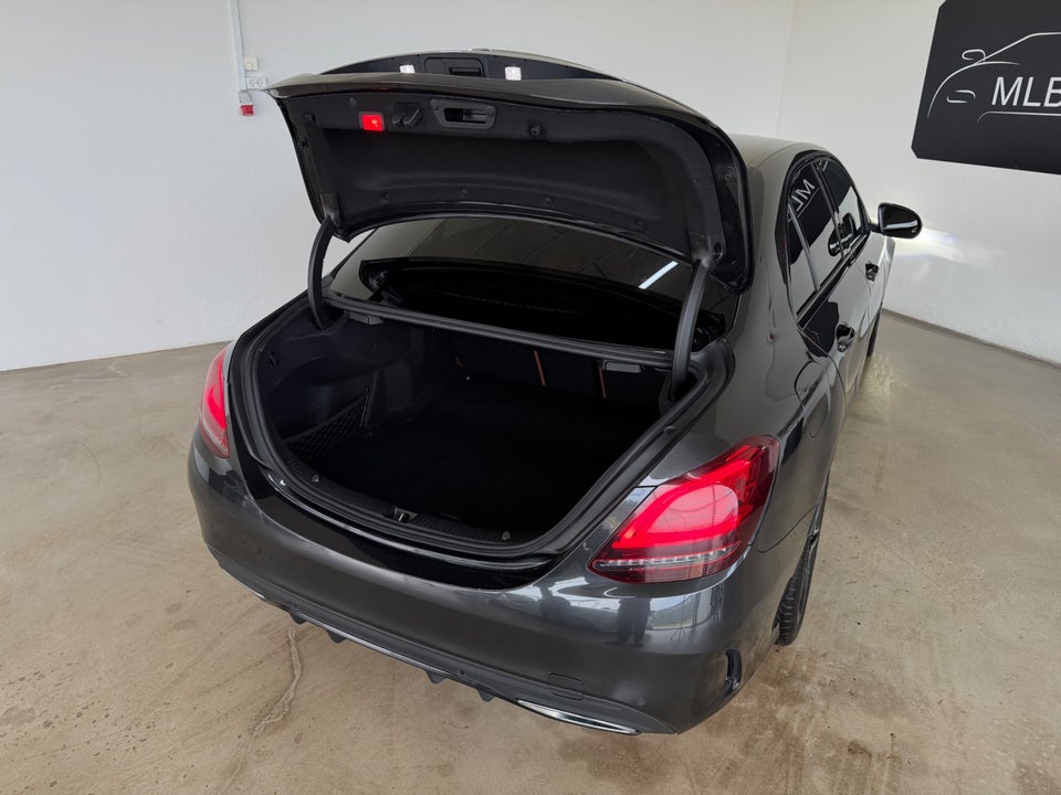 Mercedes C220 d 2,0 AMG Line aut. 4d