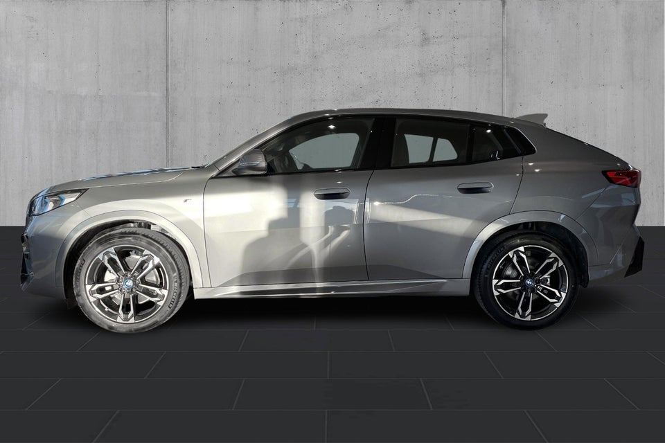 BMW iX2 eDrive20 M-Sport 5d