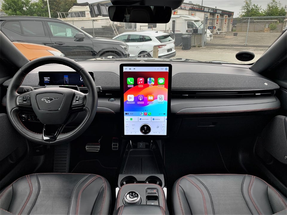 Ford Mustang Mach-E 98 Premium Extended Range AWD 5d