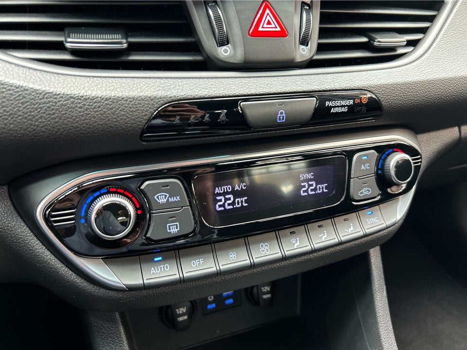 Hyundai i30 1,0 T-GDi Life Komfort stc. 5d