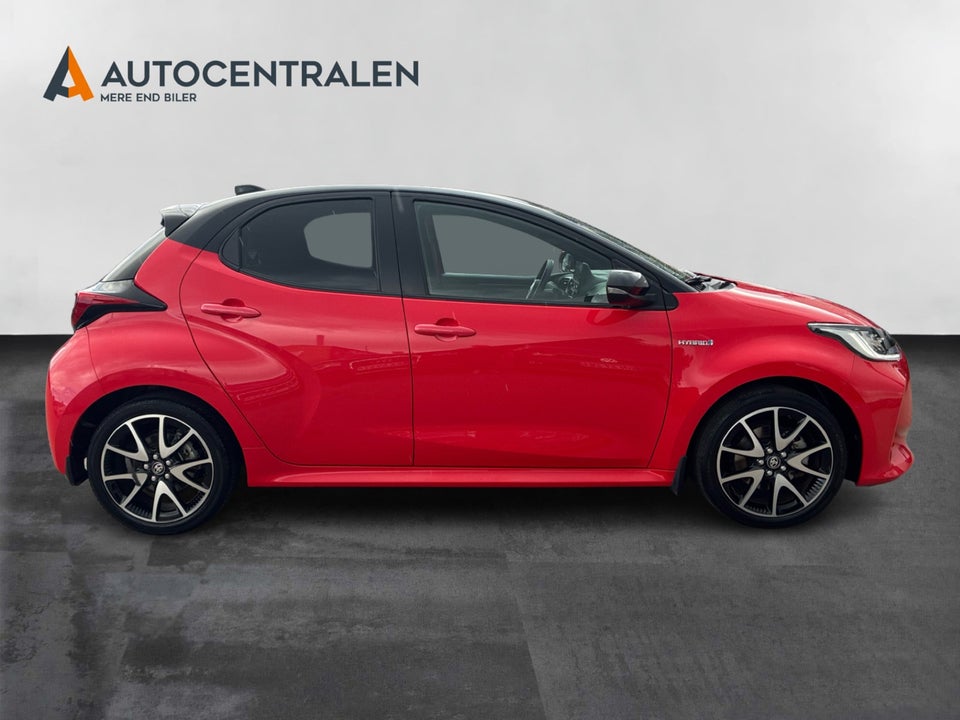 Toyota Yaris 1,5 Hybrid H3 Premier Edition e-CVT 5d