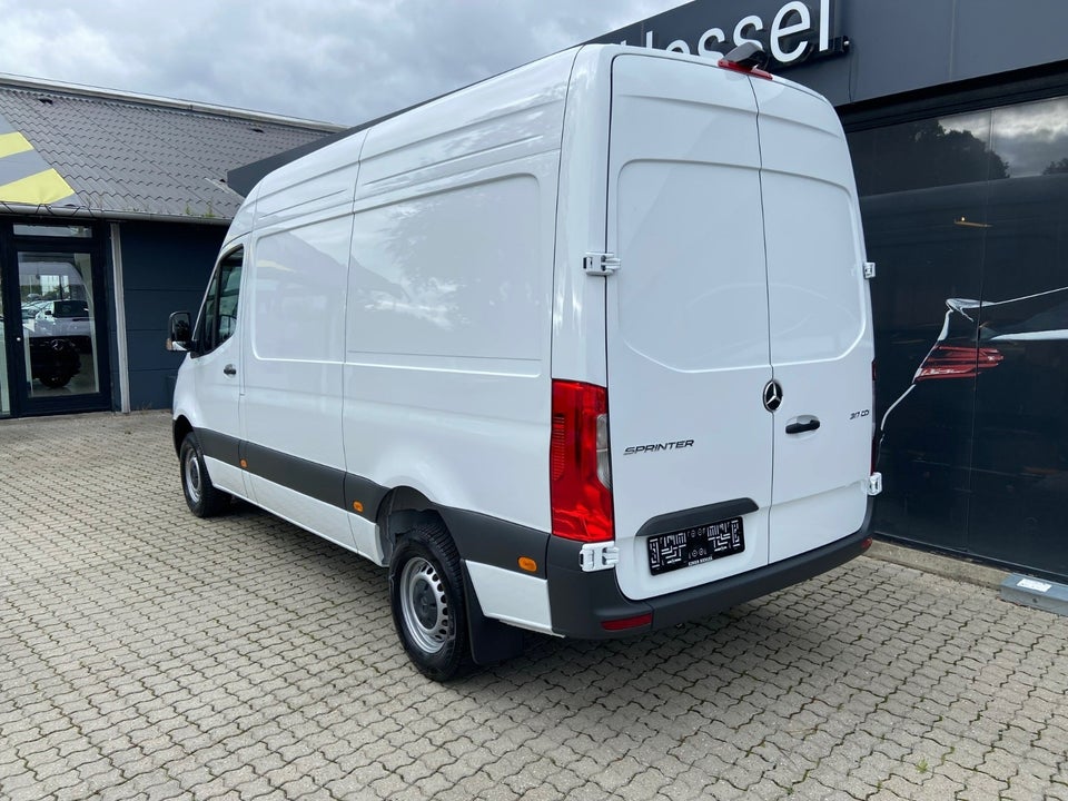 Mercedes Sprinter 317 2,0 CDi A2 Kassevogn PRO RWD