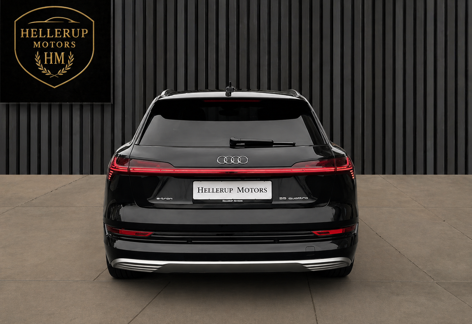 Audi e-tron 55 quattro 5d