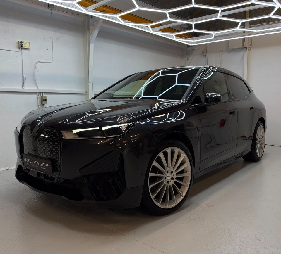 BMW iX xDrive40 Sport 5d