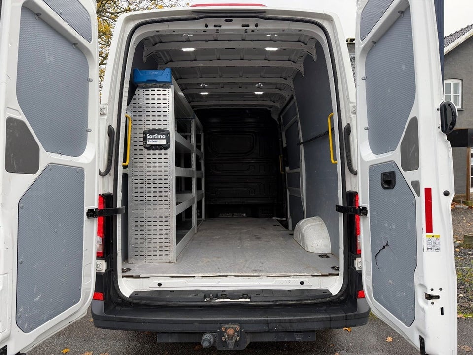VW Crafter 35 2,0 TDi 177 Kassevogn L3H2