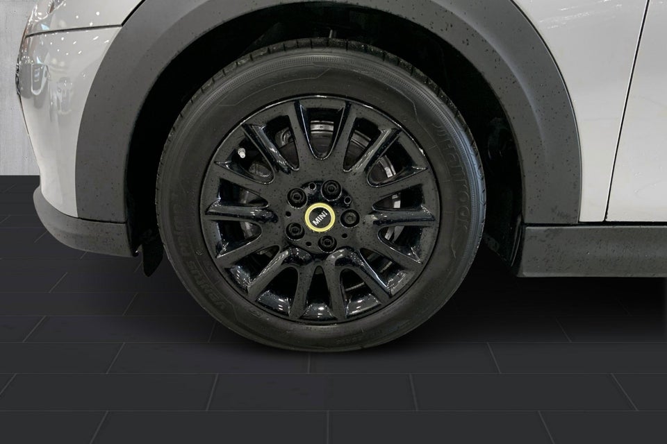 MINI Cooper SE Classic 3d